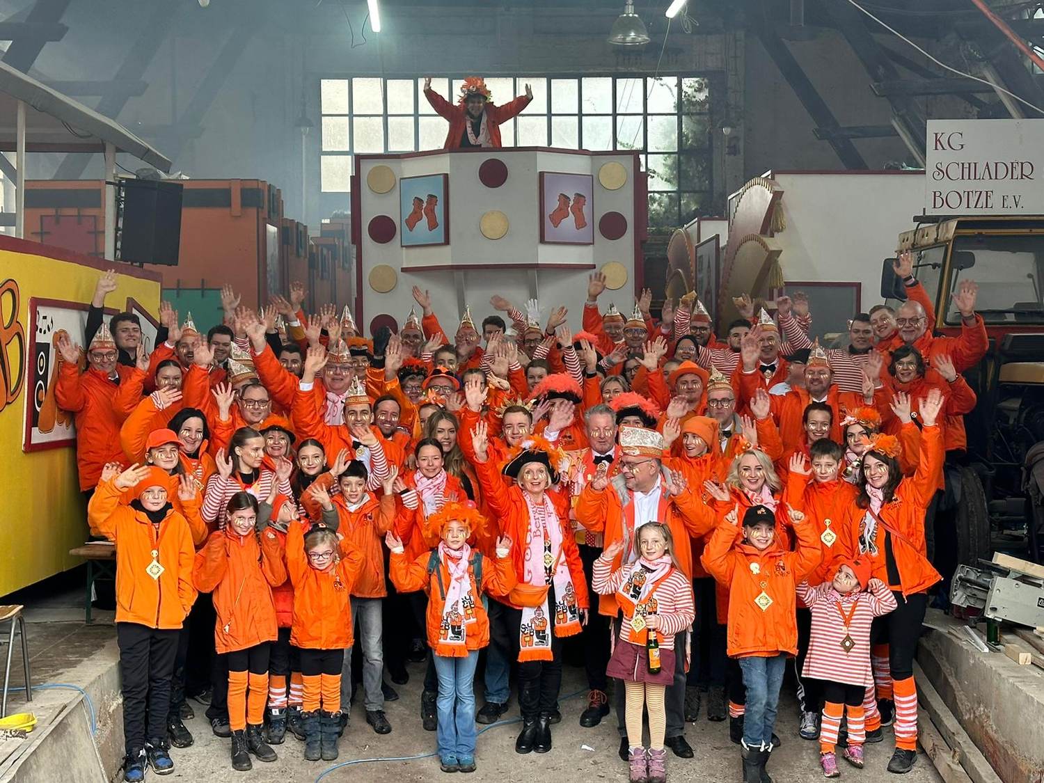 Die KG Schlader Botze in der Wagenbauhalle
